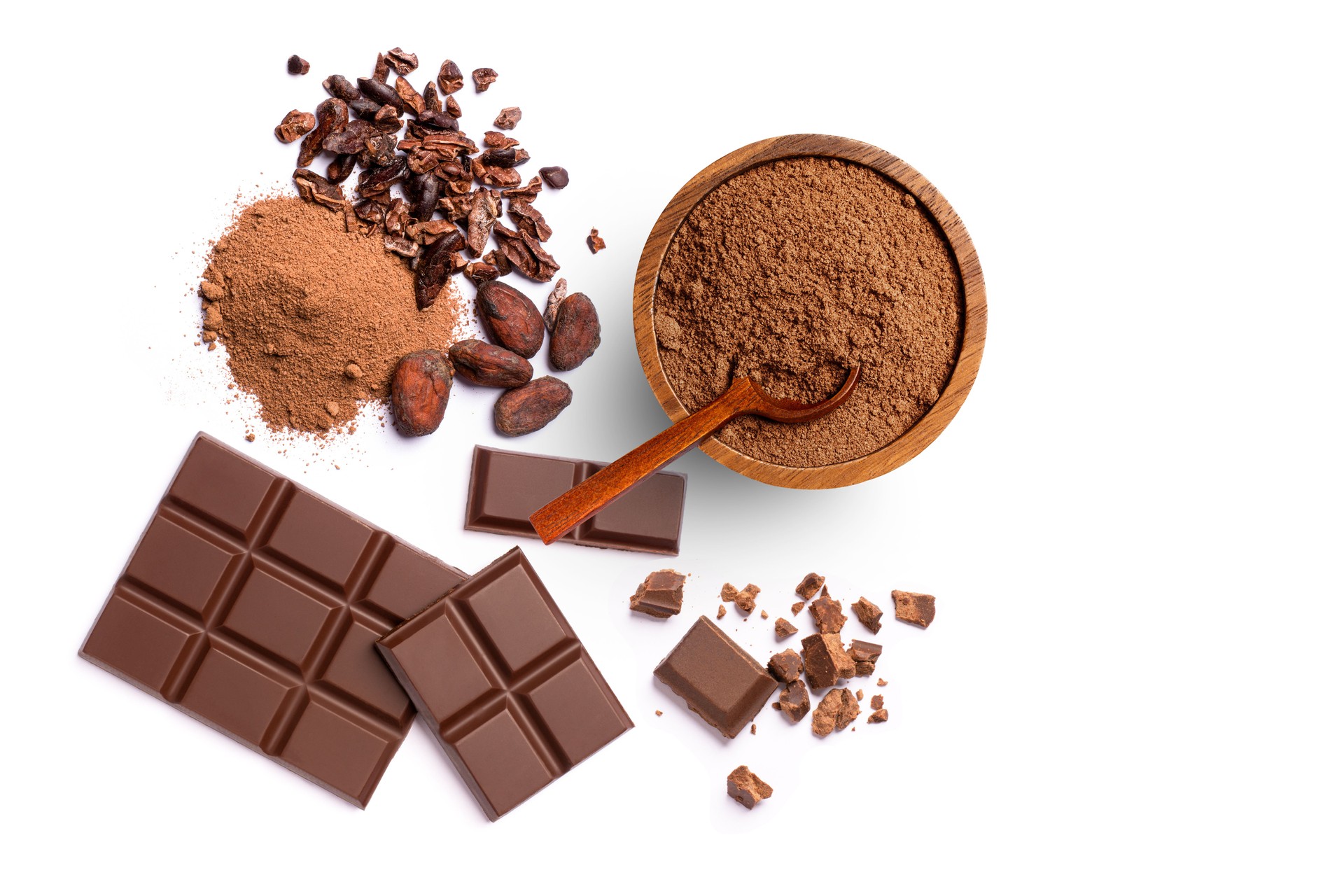 Chocolate bar whit cocoa powder and cacao bean isolated on white background.